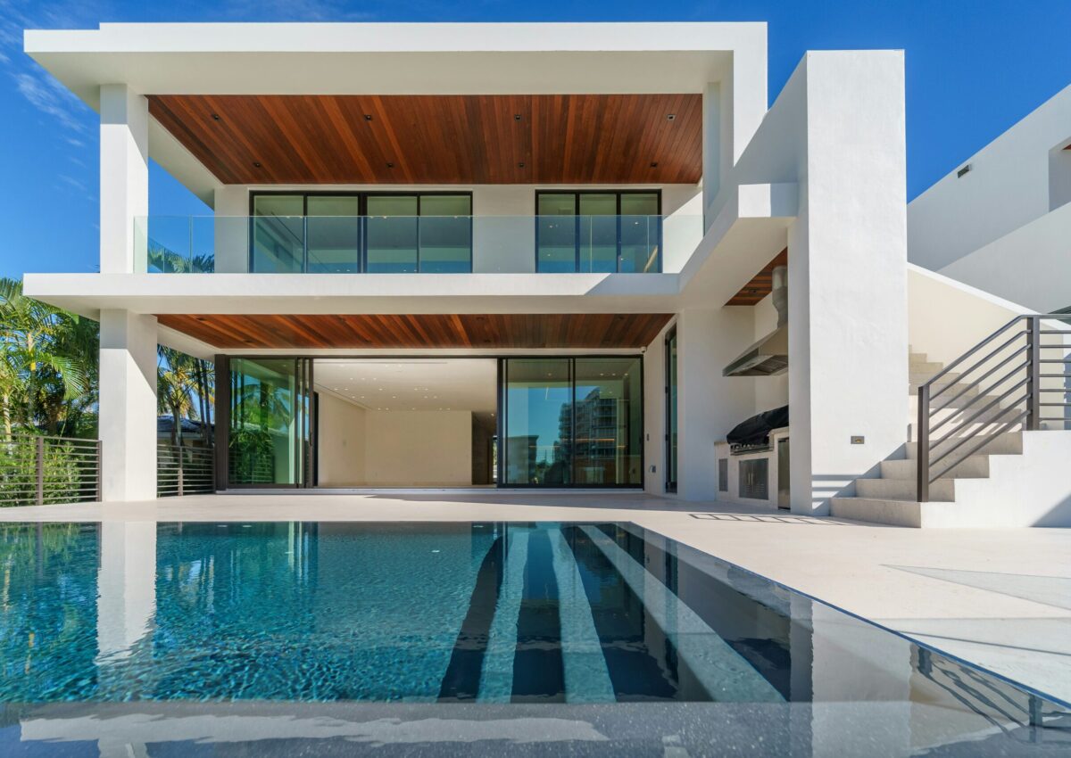 Real Estate Listings slideshow